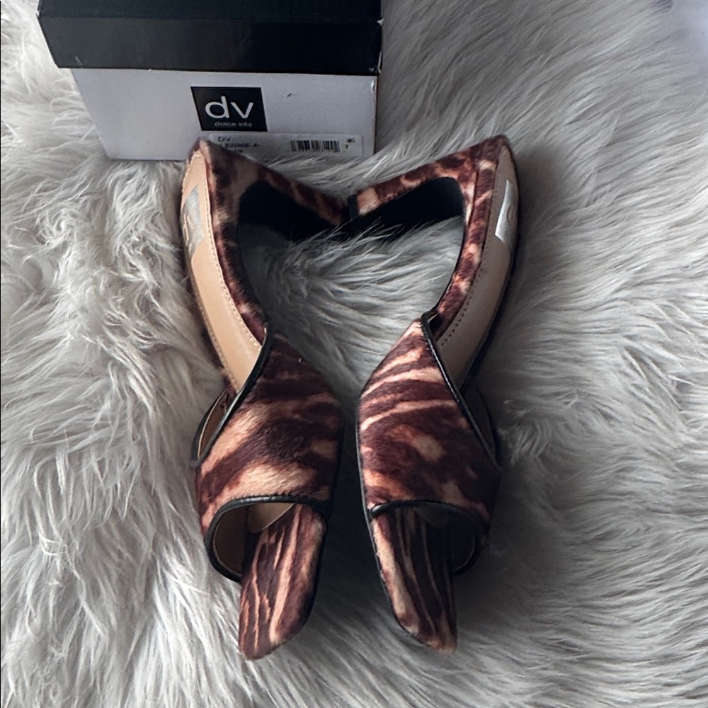 NEW LISTING! DV by Dolce Vita Brown Animal-Print Sandals - Picture 6 of 8